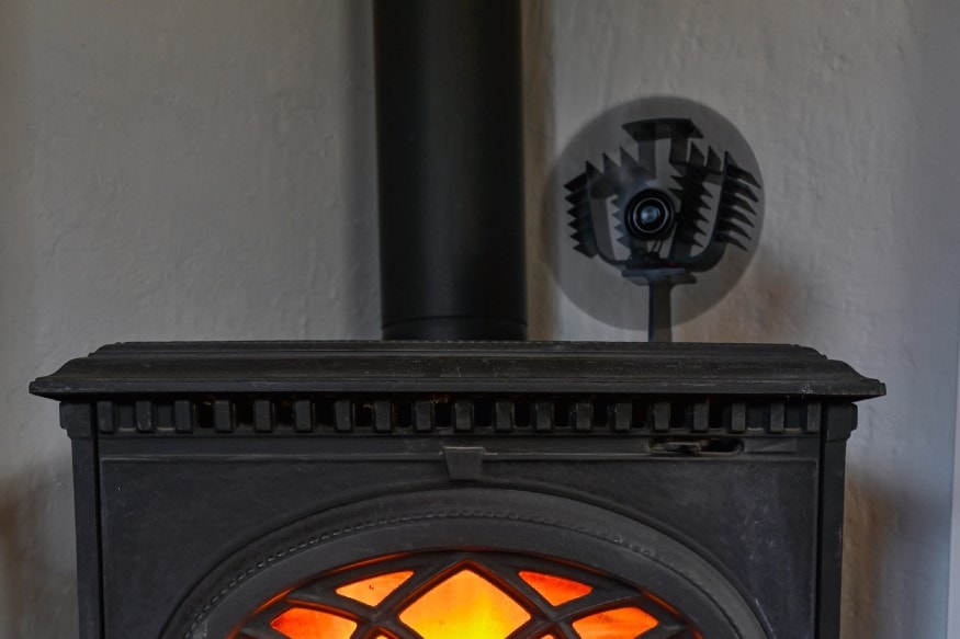 heat powered fan on a wood stove